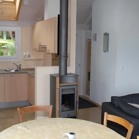 Appartment Aux Lilas Les Geneveys-sur-Coffrane Exterior photo